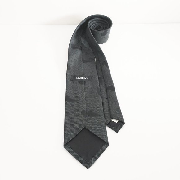 ADOLFO Polyester Silk Neck Tie 56" x 3.25" - Picture 3 of 5